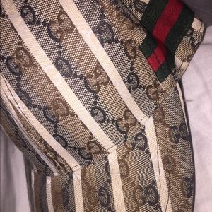 Meet your Posher, Alberto